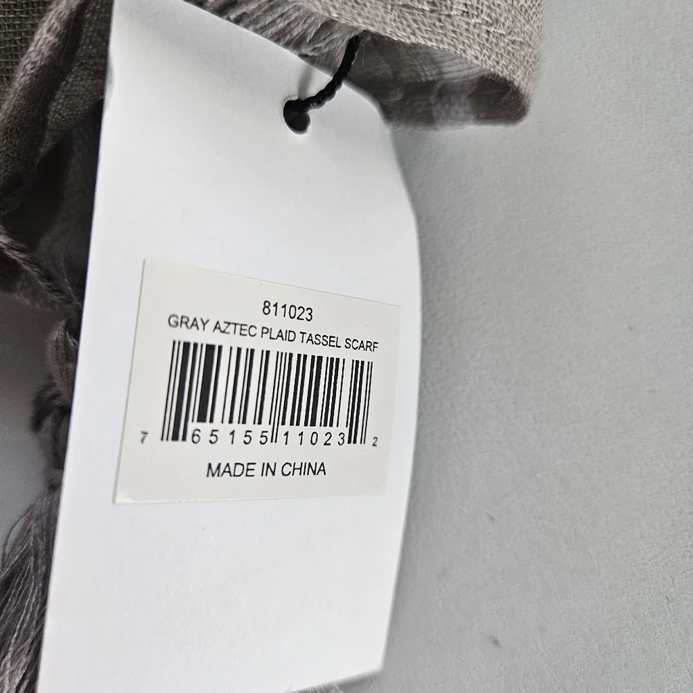 NWT TICKLED PINK Gray Aztec Plaid Tassel Scarf | SZ 70